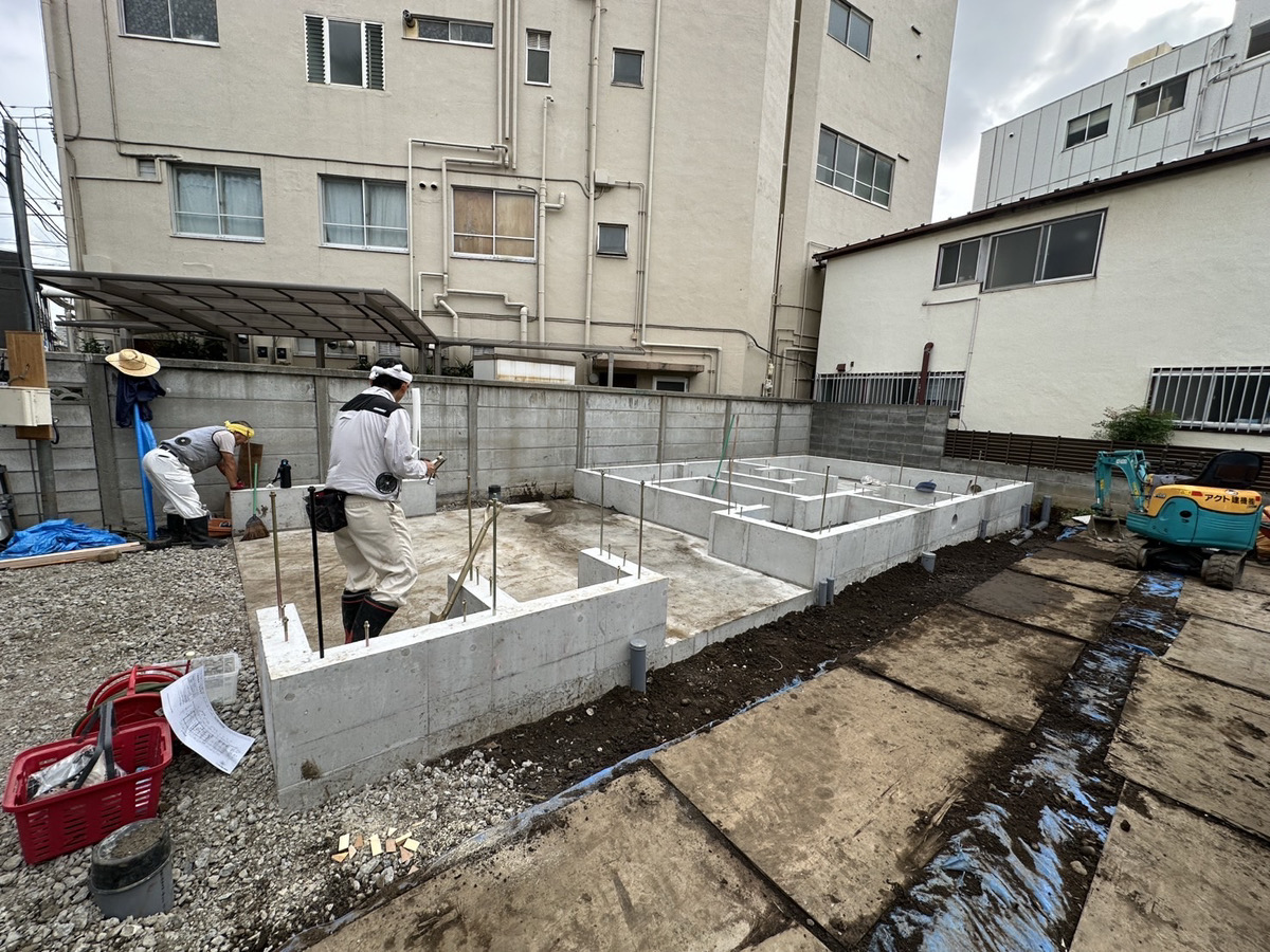 北区現場 基礎工事を行っています！